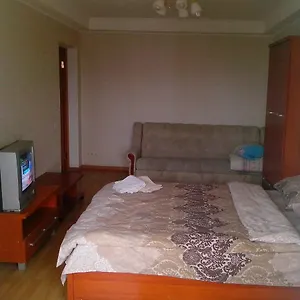 Homelike Flat Near The Iec On Levoberezhnaya Апартаменты