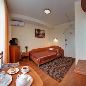 Hotel Holosiivskyi